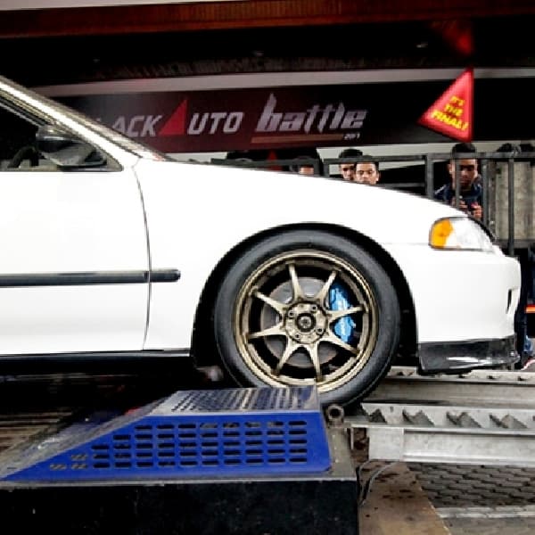 Final BlackAuto Battle 2017: Dua Estilo Baku Hantam di Arena Dyno Test Kelas N/A