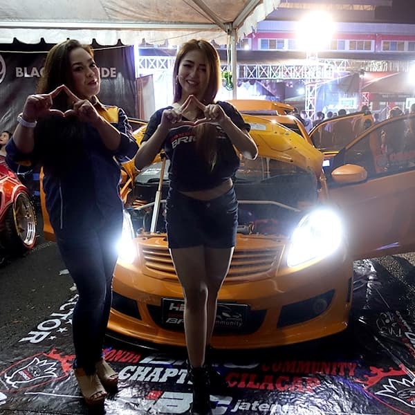 Si Baby Orange yang Elegance nan Artistik, Magnet Kawula Muda