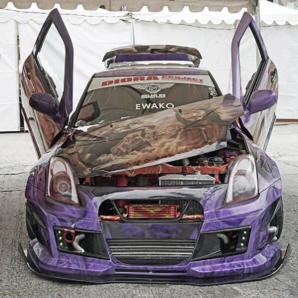 Suzuki Swift R Garage Diganjar The Champ  BlackAuto Battle Balikpapan 2019