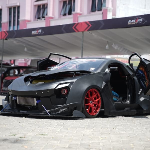 Ada Mobil Modifikasi Ekstrim Di Blackauto Battle Manado