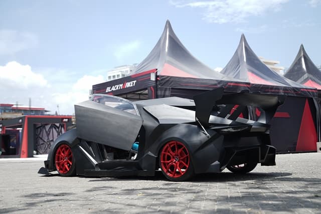 Ada Mobil Modifikasi Ekstrim Di Blackauto Battle Manado