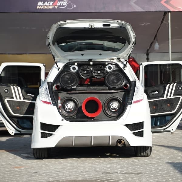 Indra Boyong Tropi SQL di BlackAuto Battle Warm Up Manado