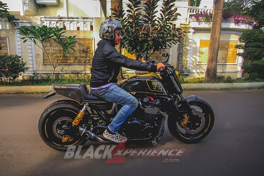 Honda CB1300x Kill Bill,  Kembalikan Aura Flat Tracker Bermesin Besar