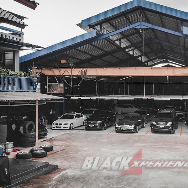 Paduka  Auto Garage, Ngecat Mobil Pake Killer Paint, Pegiat Camber Hingga Restorasi