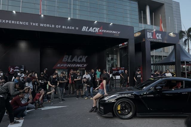 Lenggok Manja Putri Mayang Panaskan Blackauto Battle Surabaya dalam Blackshot
