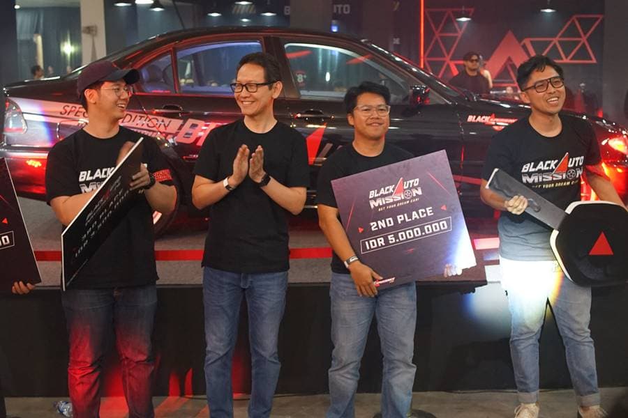 Rudolf Faisal Buktikan ke Keluarganya, Bisa Bawa Pulang BMW E46