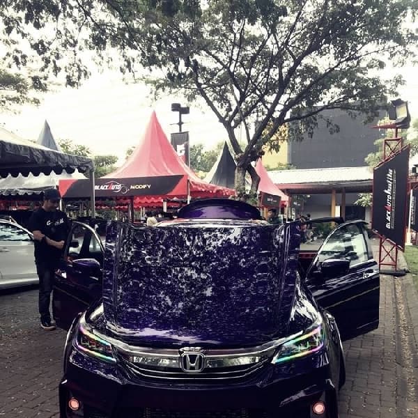 Petrolheads Surabaya Gak Mau Kalah, 70 Peserta Bertarung di Blackauto Modify