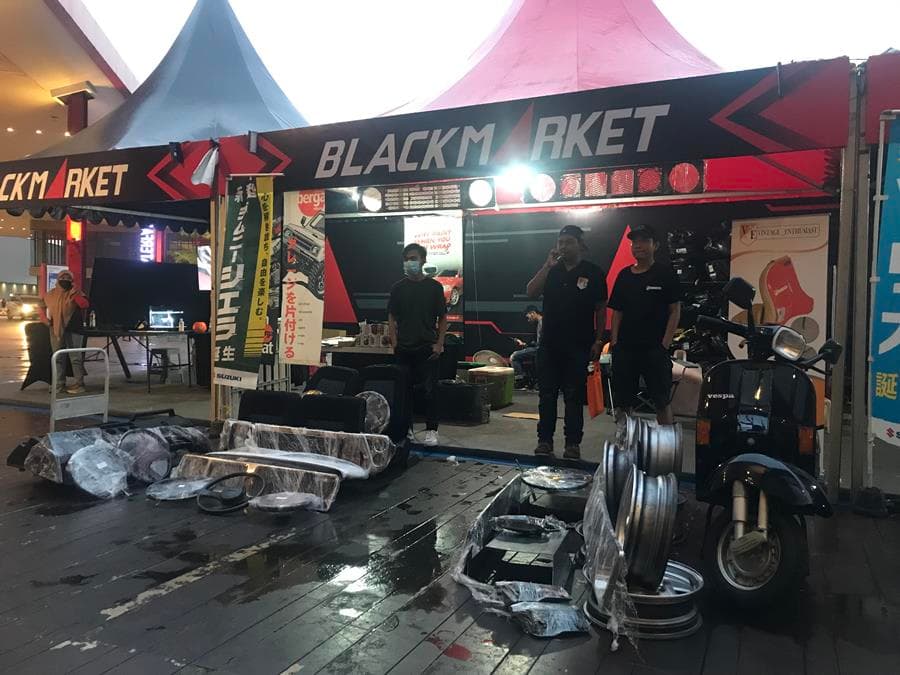 Ada Pemain Lampu Aftermarket ini di Black Market Surabaya!