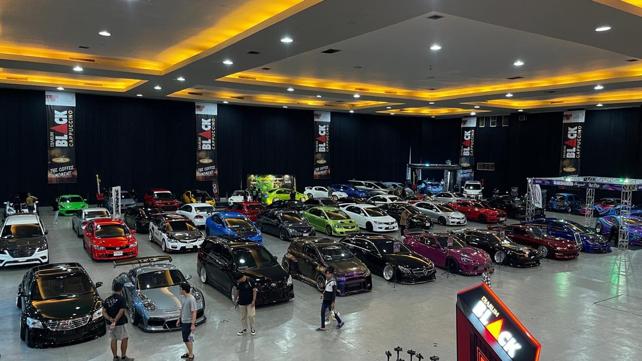 Dari Modif Ekstrem Sampai 2-Tak, Mobil Peserta Blackauto Battle The Final 2025 Ini Jadi Sorotan