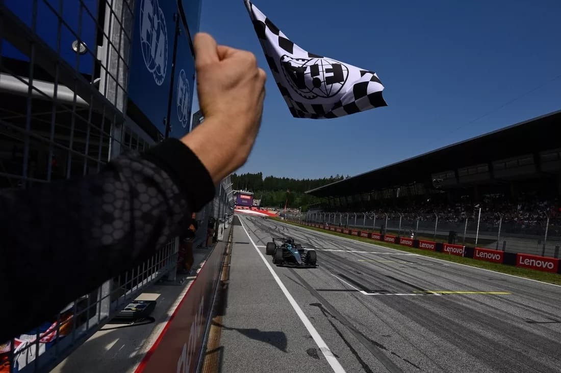 F1: Balapan Penuh Strategi, George Russel Menangi GP Austria 2026