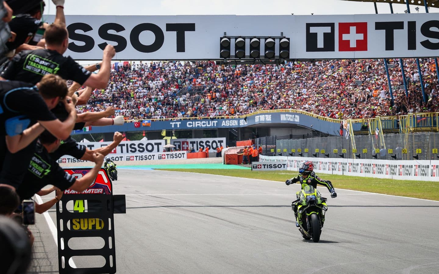MotoGP: Cetak Sejarah, Ai Ogura Menangi Balapan Utama GP Belanda