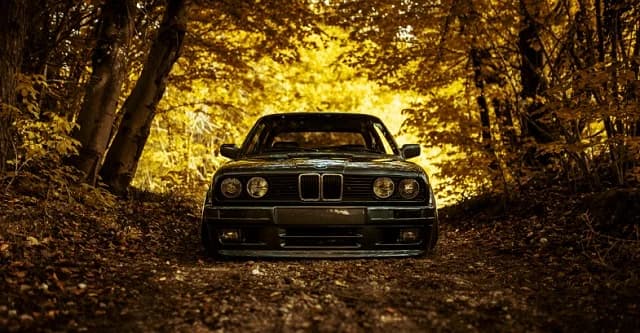 BMW E30 Mas Boy Ini Diam-Diam Beringas! Look Stance Kalem M-Tech 2, Engine Swap BMW M3