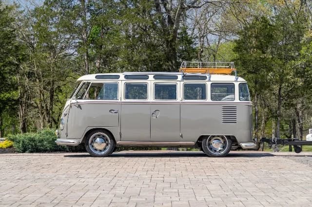 VW Kombi 1962 Ini Habiskan Rp2 Miliar Buat Restorasi, Lihat Hasilnya Langsung Paham Kenapa