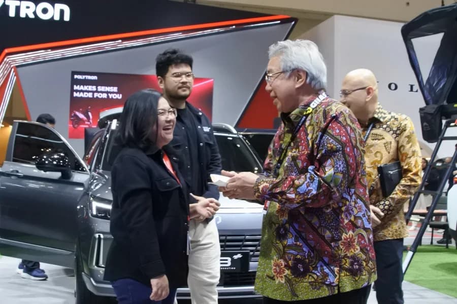 Polytron G3 + Tampil Maskulin Berkat Kolaborasi dengan HSR Wheels dan Triple 9