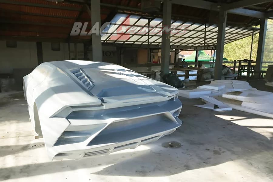 Mahandika Bayu Aji : Builder Replika Supercar dari Kota Batu