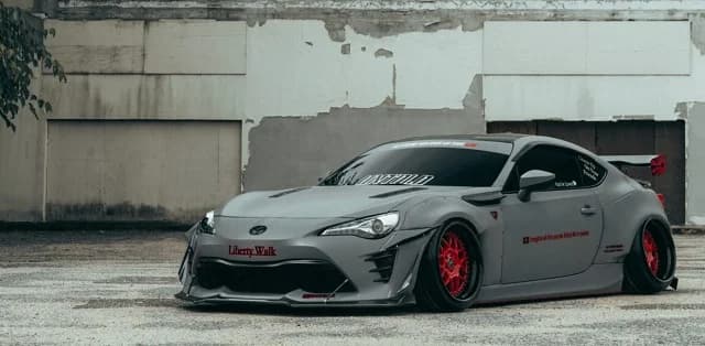 Toyota 86 Liberty Walk Ini Fitmentnya Gila! Widebody Nempel, Aura Street JDMnya Juara Banget