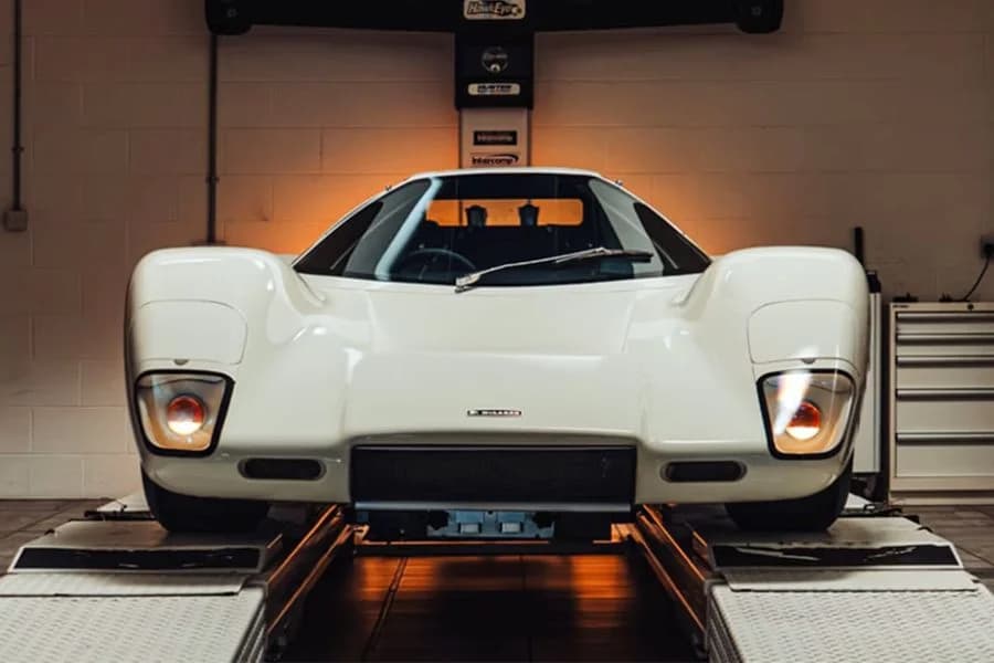 56 Tahun Tidur Pulas, Mclaren M6GT Bangkit lagi!
