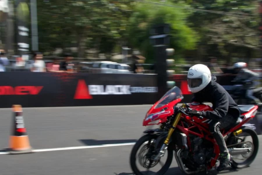 Black Drag Bike Kanjuruhan 2026 Penuh Kejutan Diramaikan 710 Starter