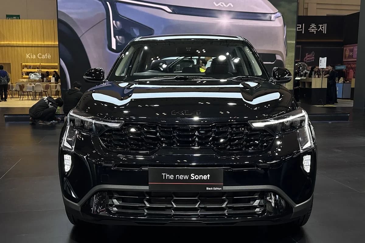 Kia Sonet dan Carens Dapat Black Edition di Indonesia, Unit Terbatas!