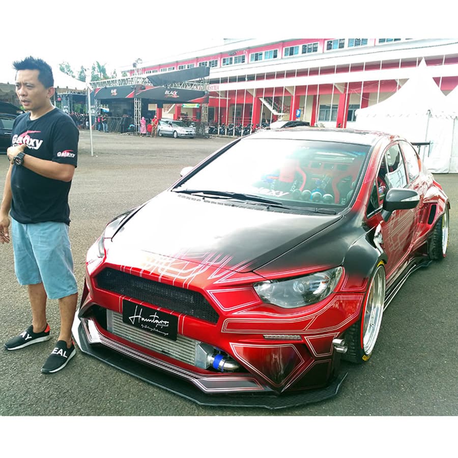 Honda Civic Galaxy Auto Concept Bandung Tampil Ekstrim di BlackAuto Battle Purwokerto