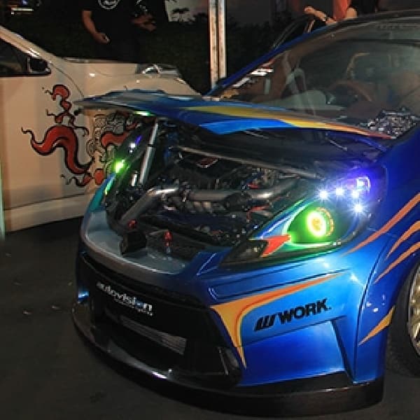 Future Honda Signal Kustom Sabet The Champ BlackAuto Battle 2015 Bandung