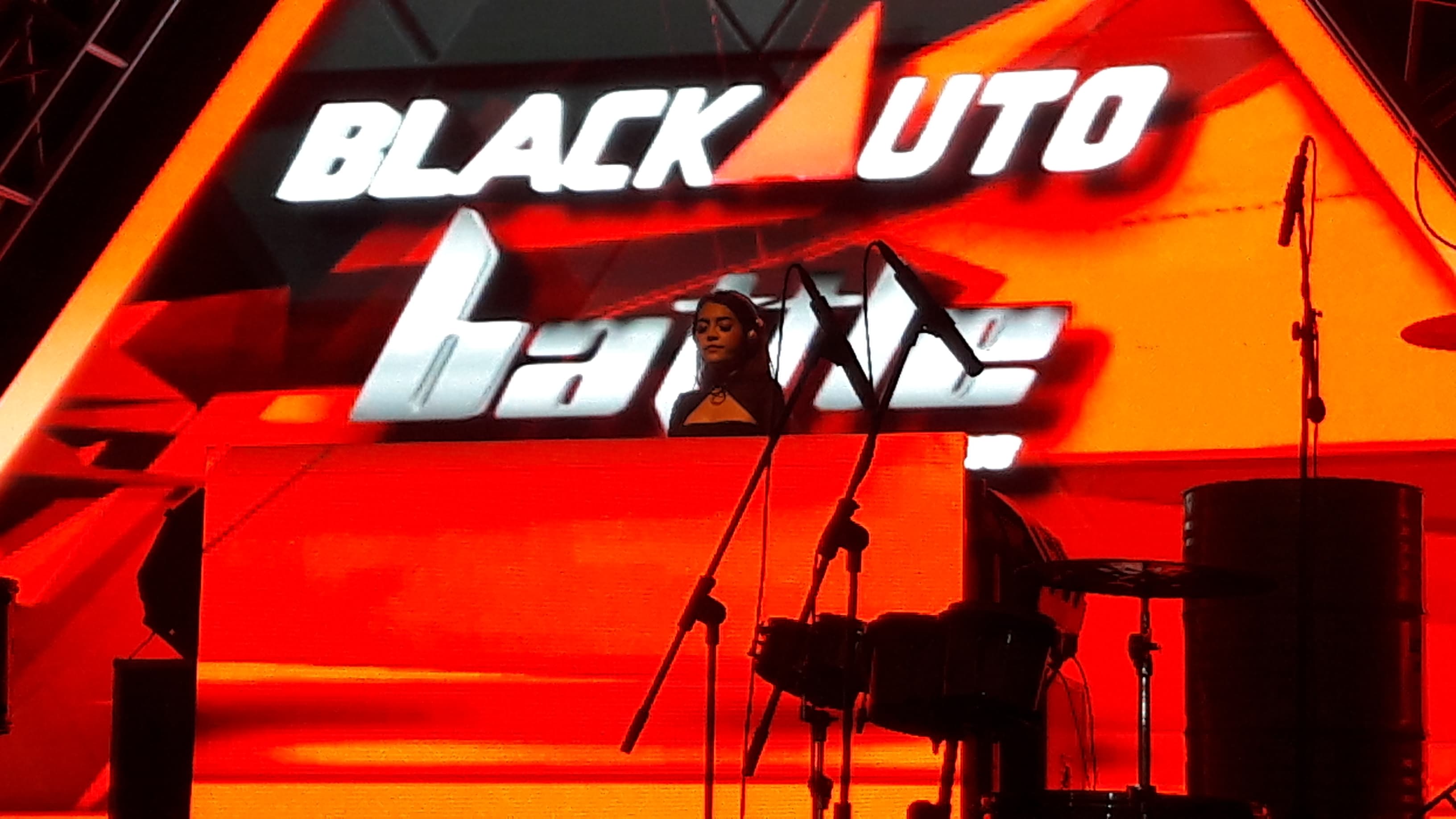 Si Seksi DJ Tiara Dewi Ramaikan Final BlackAuto Battle 2018