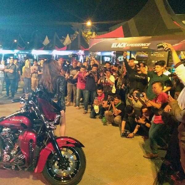 Anissa Panaskan Suasana Blackshot Challenge Black Auto Battle Makassar
