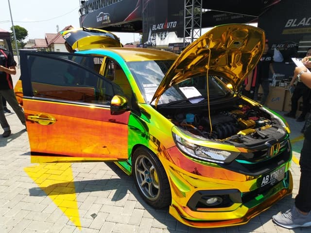 Arta Andalkan Konsep Wrapping Stiker di BlackAuto Battle Solo 2018