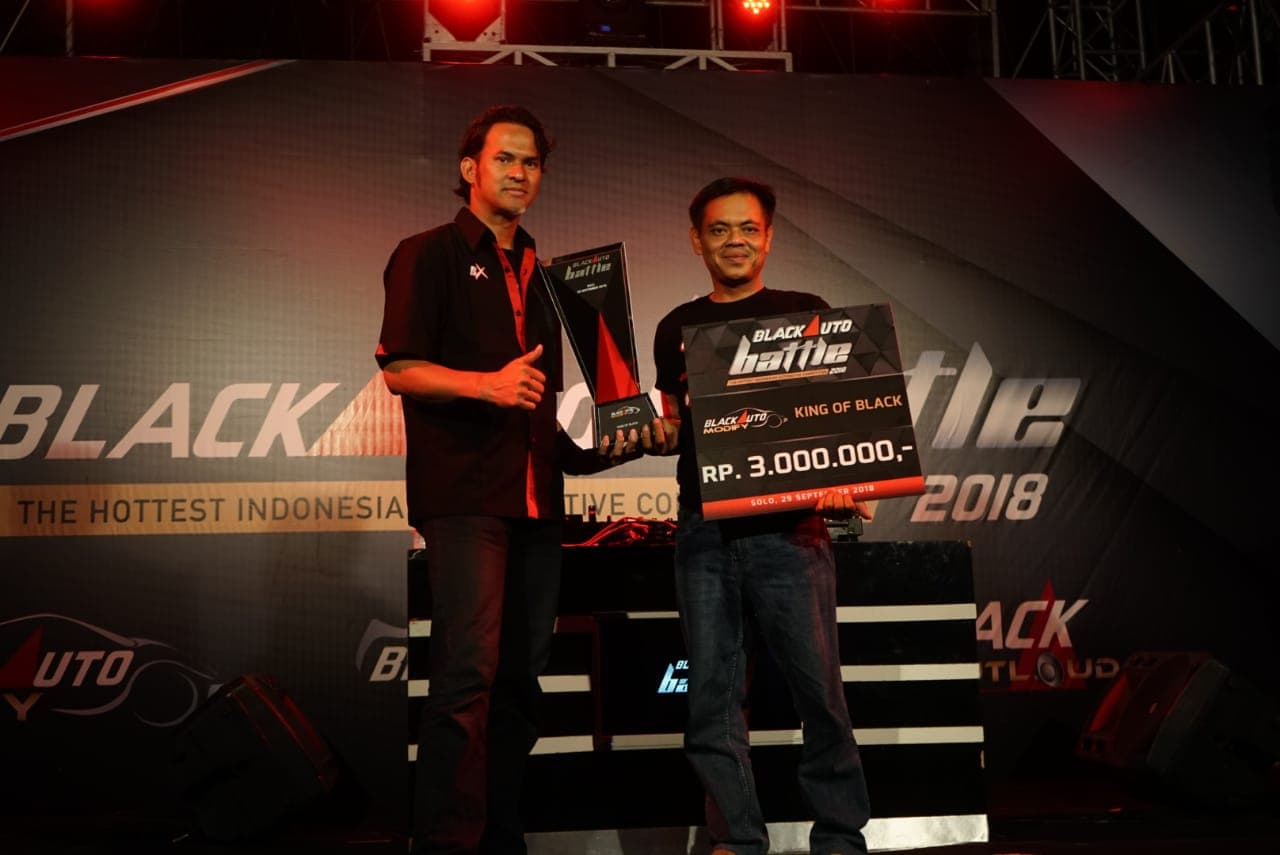 Avanza Veloz Customized Raih Gelar King Of Black 2018 Solo