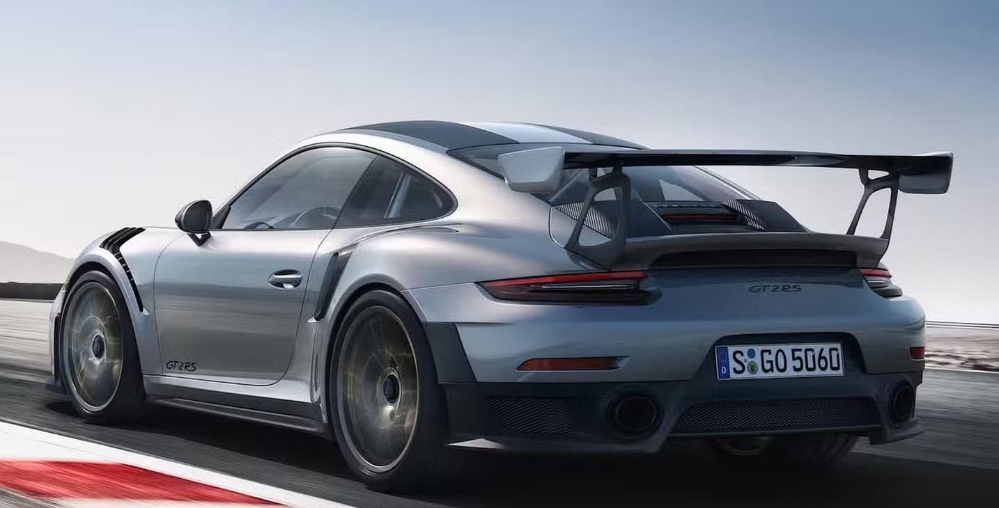 Drag Race Jet Darat Tercepat: Porsche 911 GT2 RS Vs McLaren 720S