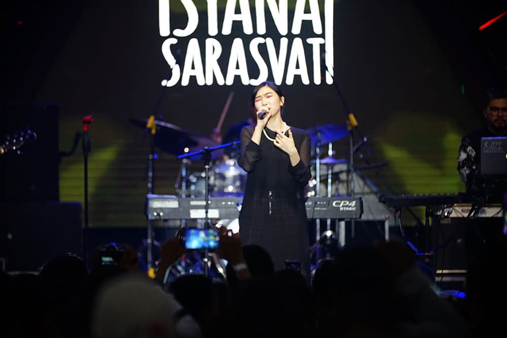 Isyana Sarasvati Hipnotis Pengunjung BlackAuto Battle 2019 Yogyakarta