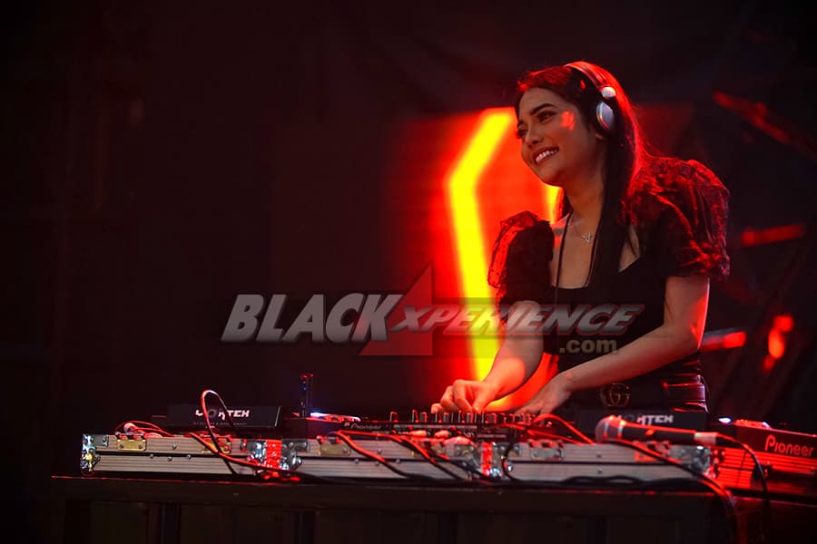DJ Tiara Dewy Bikin Pecah Suasana Final Battle BlackAuto Battle 2019 Yogyakarta