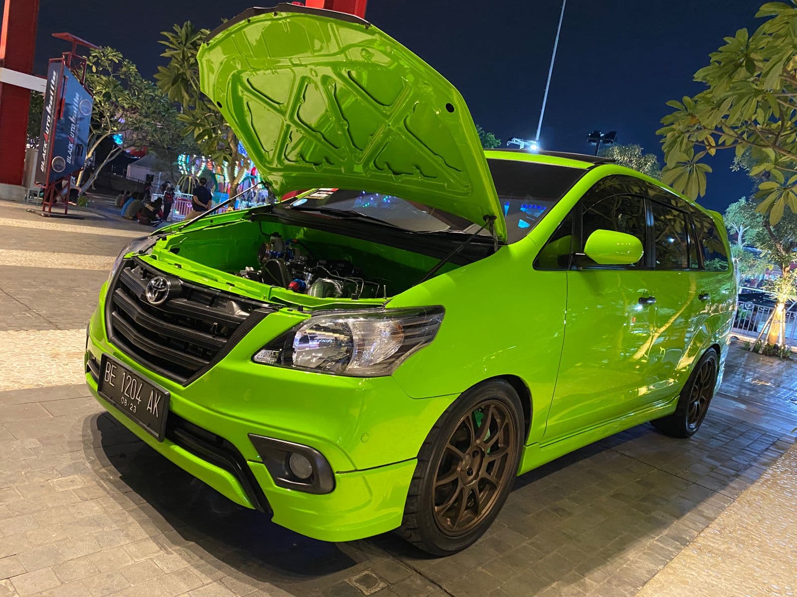 Berjantung 700HP! Innova Hijau Asal Lampung Raih 3 Piala di BlackAuto Final Battle 2022