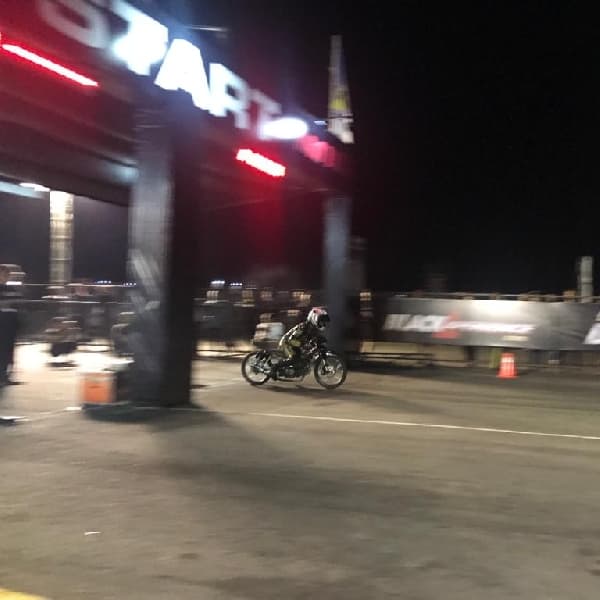 Agung Benggol (Beng-Beng), Ilham Unyil, dan Aji Kelinci Ikut Meramaikan Podium Terhormat Drag Bike Night Battle