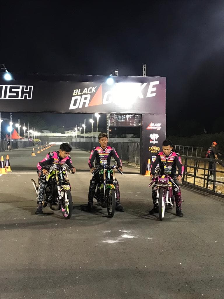 Transfer Joki Dragster dari Tim Balap Kompetisi Drag Bike 2024