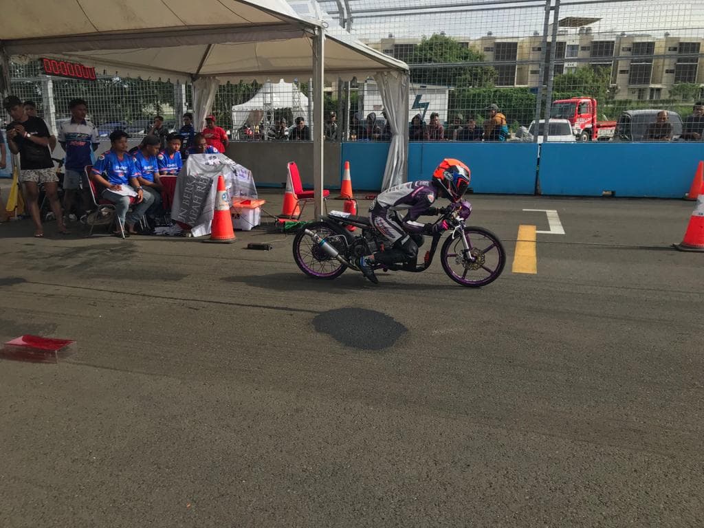 Daulat Adit Coco Wijaya Racing Juara, Ko Hans Adaptasi Lintasan 201m Drag Bike Ancol