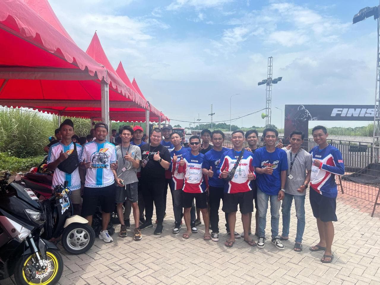 Keren, Ini Tim Privater Motor Listrik yang Sabet Podium Bracket 9 di Black Drag Bike 2024, Ada Hart Garage, Elektra Adrian Performance dan Markotop Elektrik