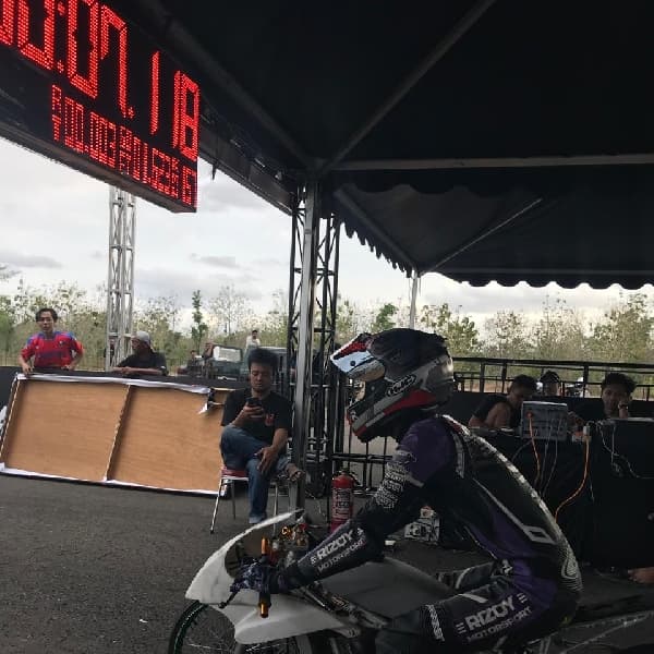 RMS, Pendatang Baru di Black Drag Bike 402 Meter, Optimis Podium di kelas 402 Meter Bersama Erwin Sredex, Yudha AP dan Yudis Kurcaci