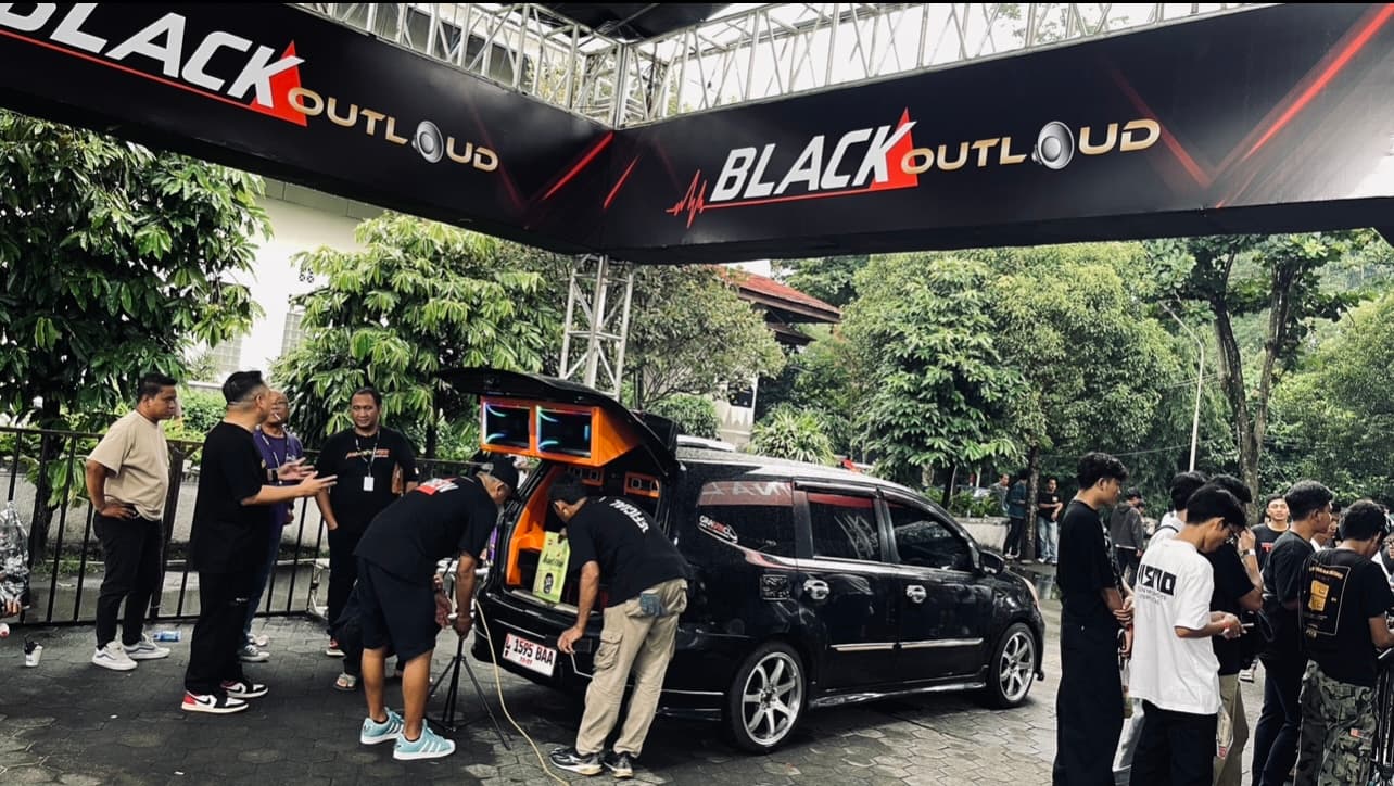 Rebutkan Juara Nasional! Ini List Pemenang dan Serunya Perang Audio di Black Out Loud Blackauto Battle The Final 2025