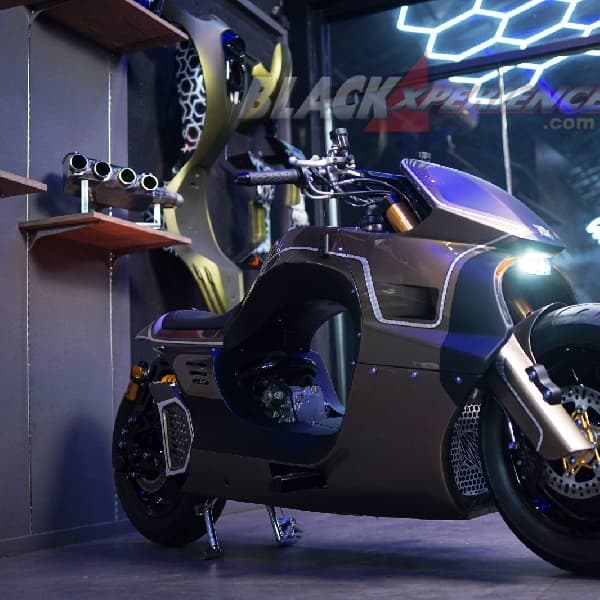 Modifikasi Aerox Neo Caferacer yang Kelewat Futuristik