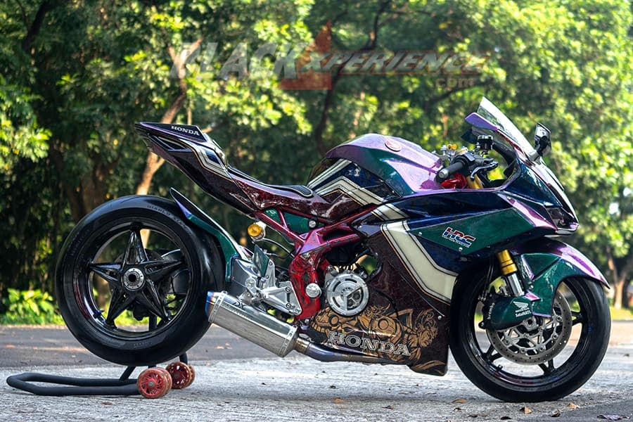 Modif Proper ala American Dragster, CBR 250RR Gatot Kaca Karya IM Work Company