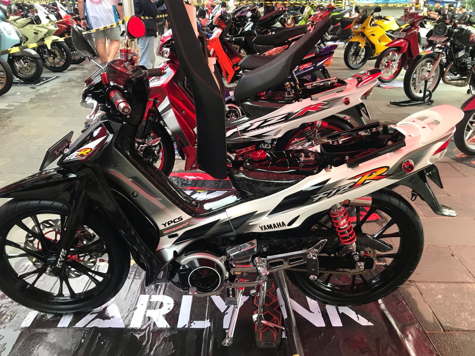Black Motodify 2025 Bali Trend Setter Air Brush, Teknologi dan Under Carriage di Indonesia Timur