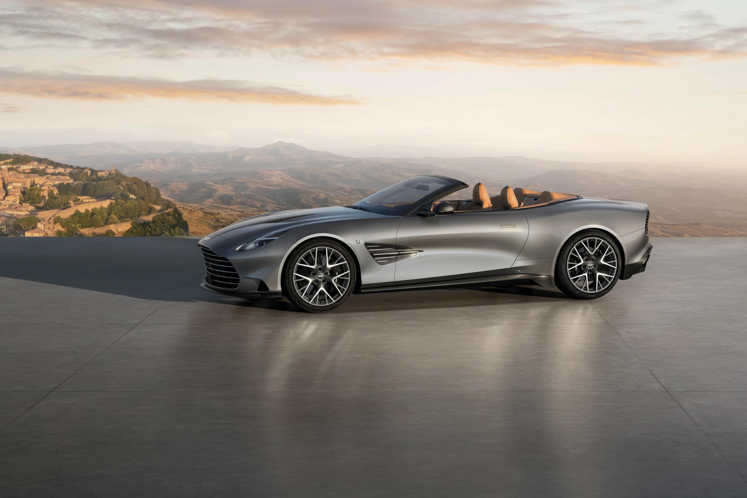Aston Martin Vanquish Dapat Edisi Spesial 25 Tahun, Dijual Terbatas