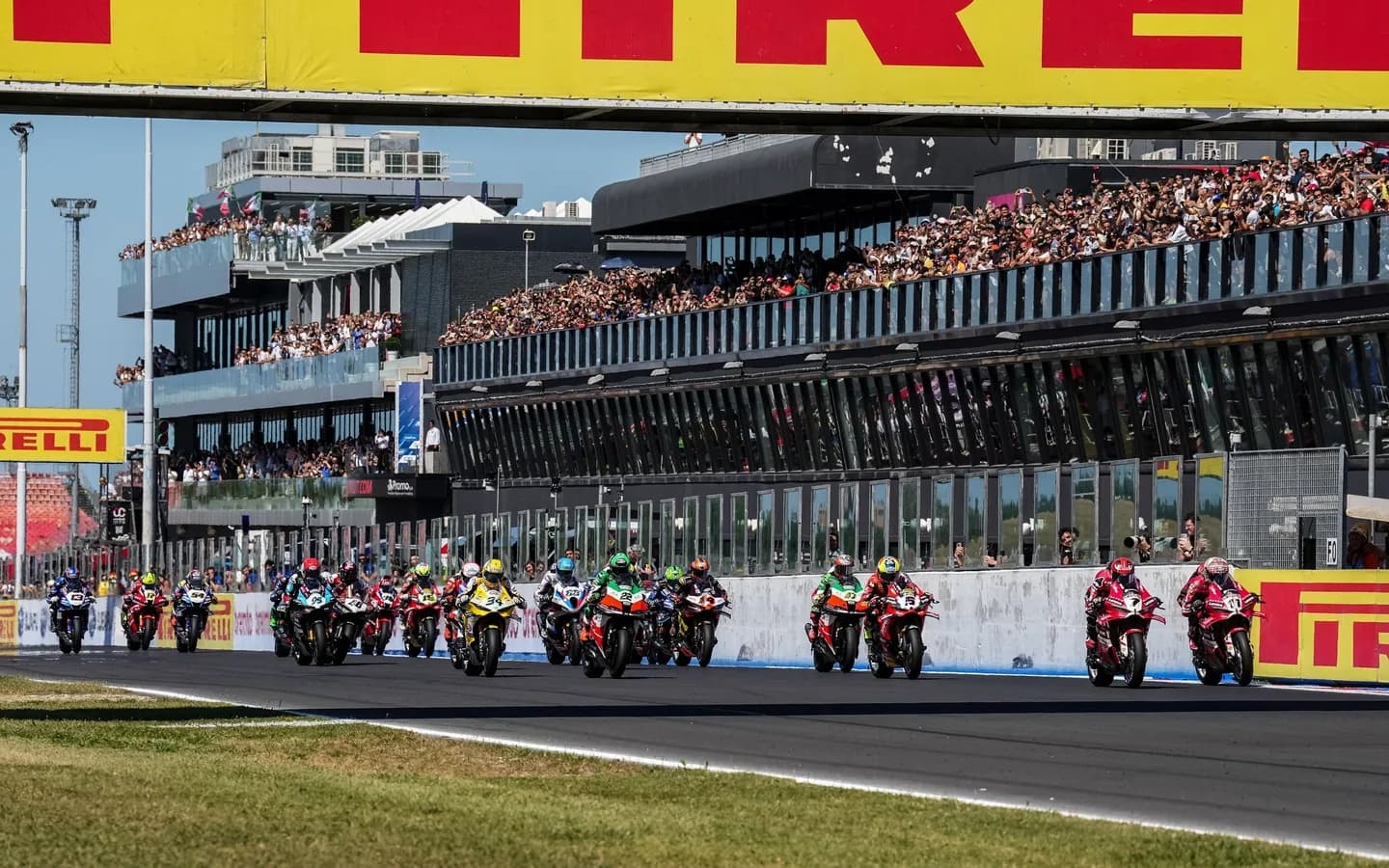 WSBK: Lagi dan Lagi, Nicolo Bulega Menangi Race 1 Seri Misano 2026