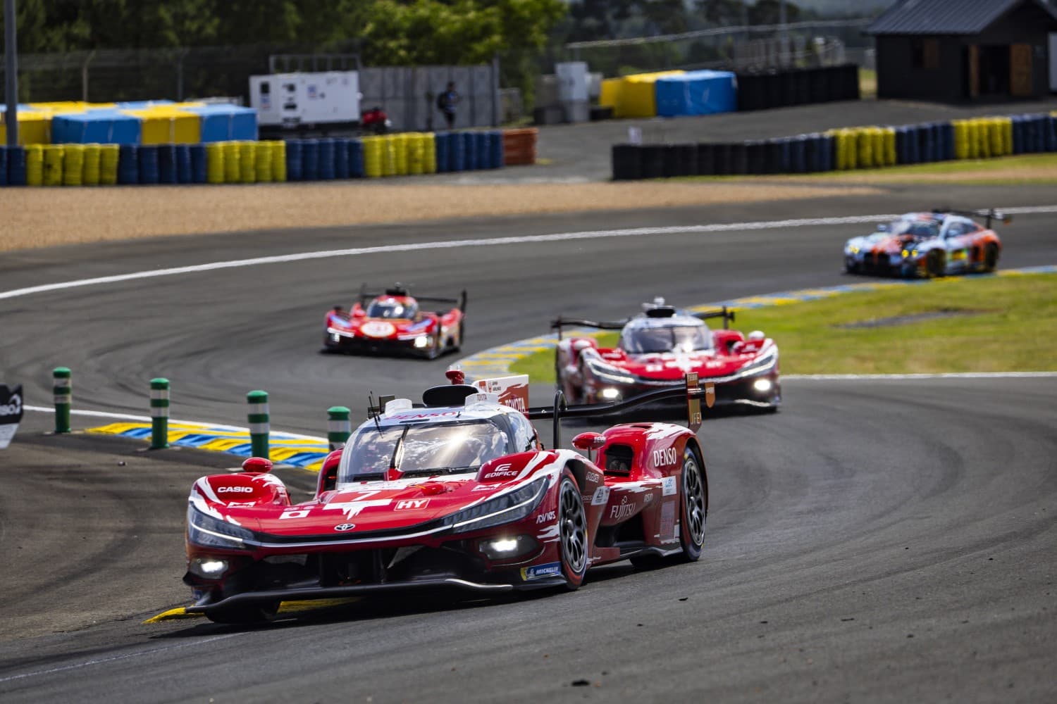 Toyota GR Hypercar #07 Menang Le Mans 24hr 2026