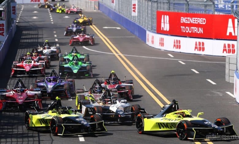 Formula E: Penuh Insiden dan Drama, Jake Dennis Menangi Sanya ePrix