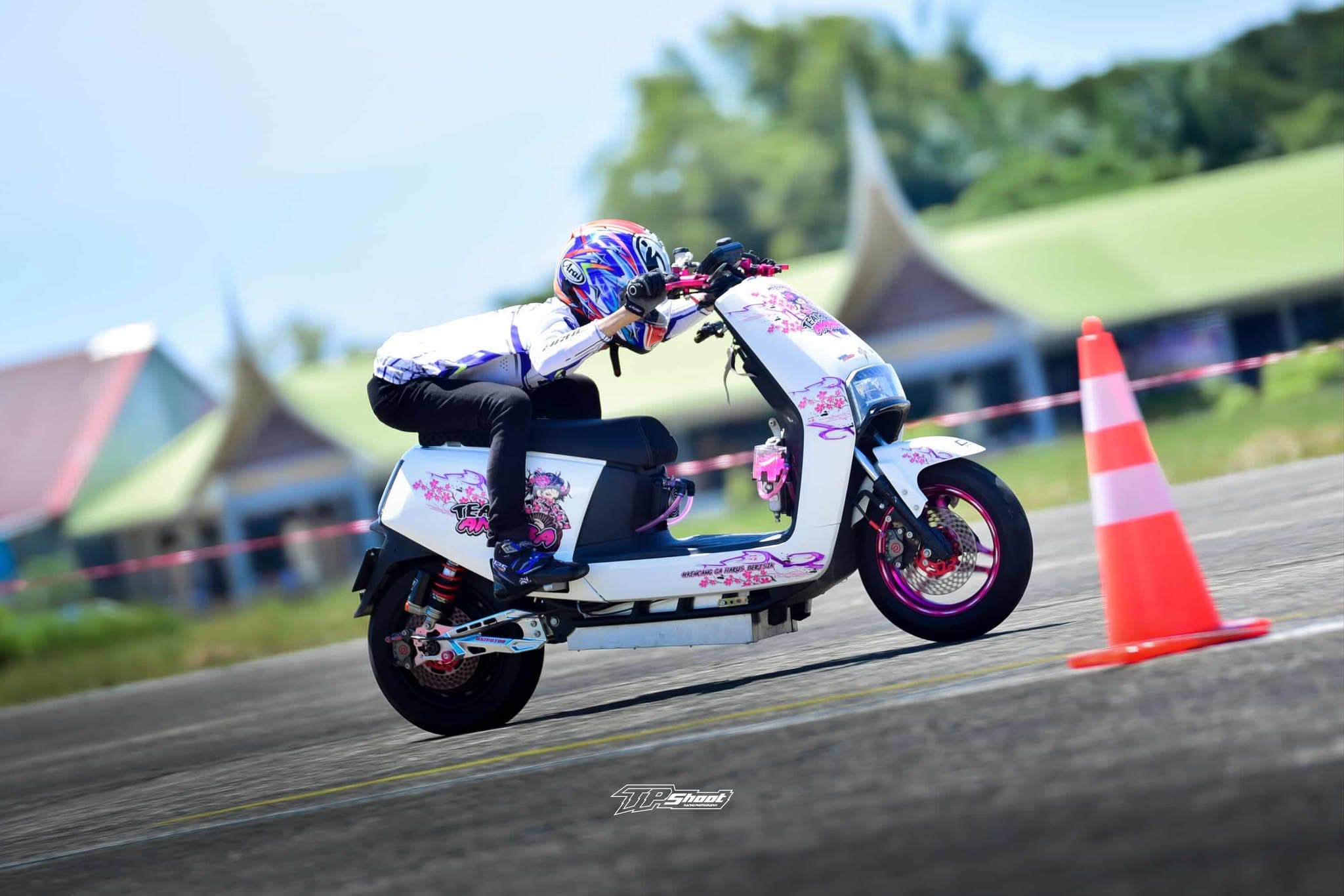 Elektra Motor Raih Juara Umum Braket I dan III di Andalas Drag Series 2025