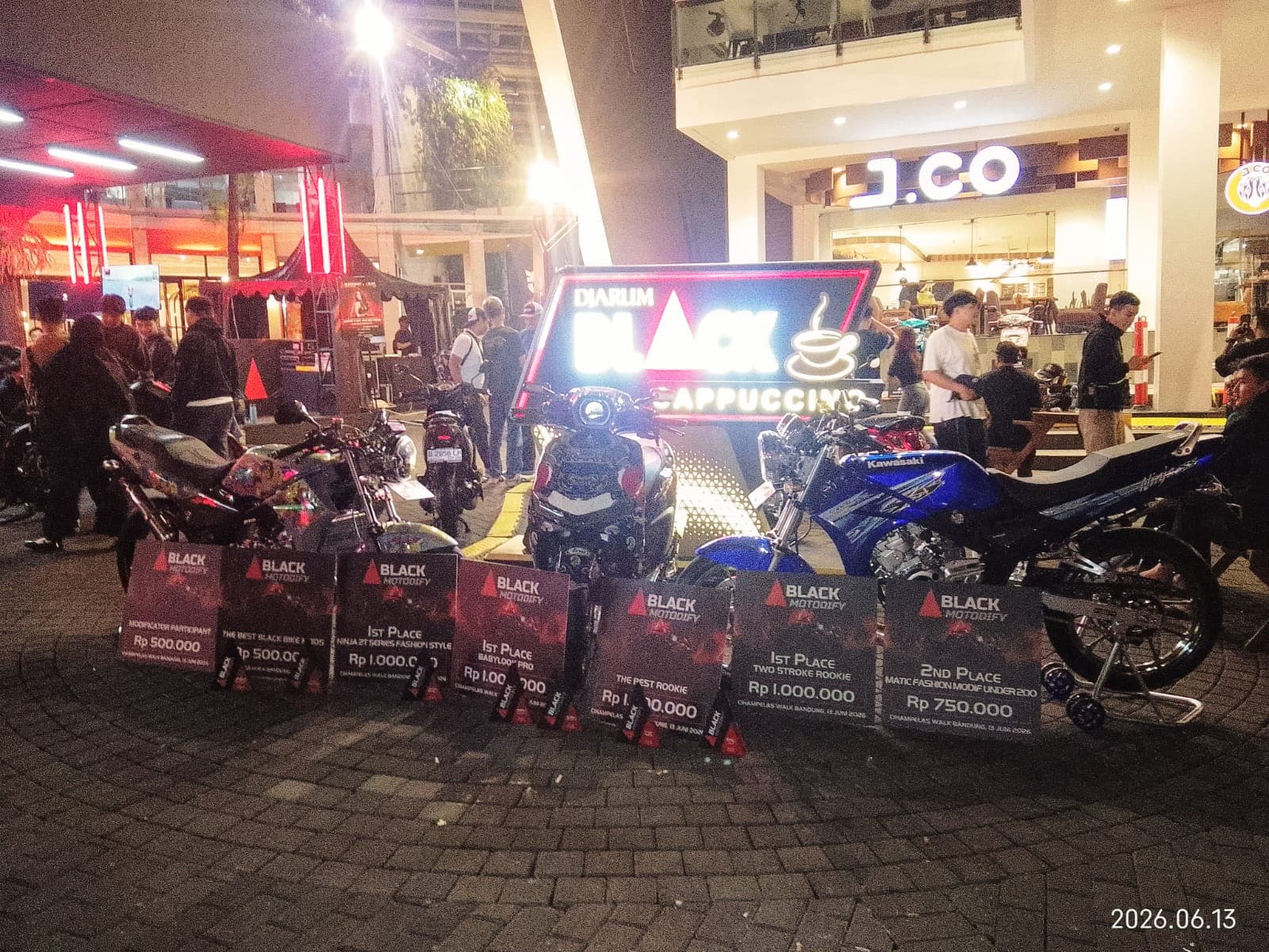 Motor Eye Catching di Black Motodify 2026 Garapan IE20 Modified Borong 7 Piala
