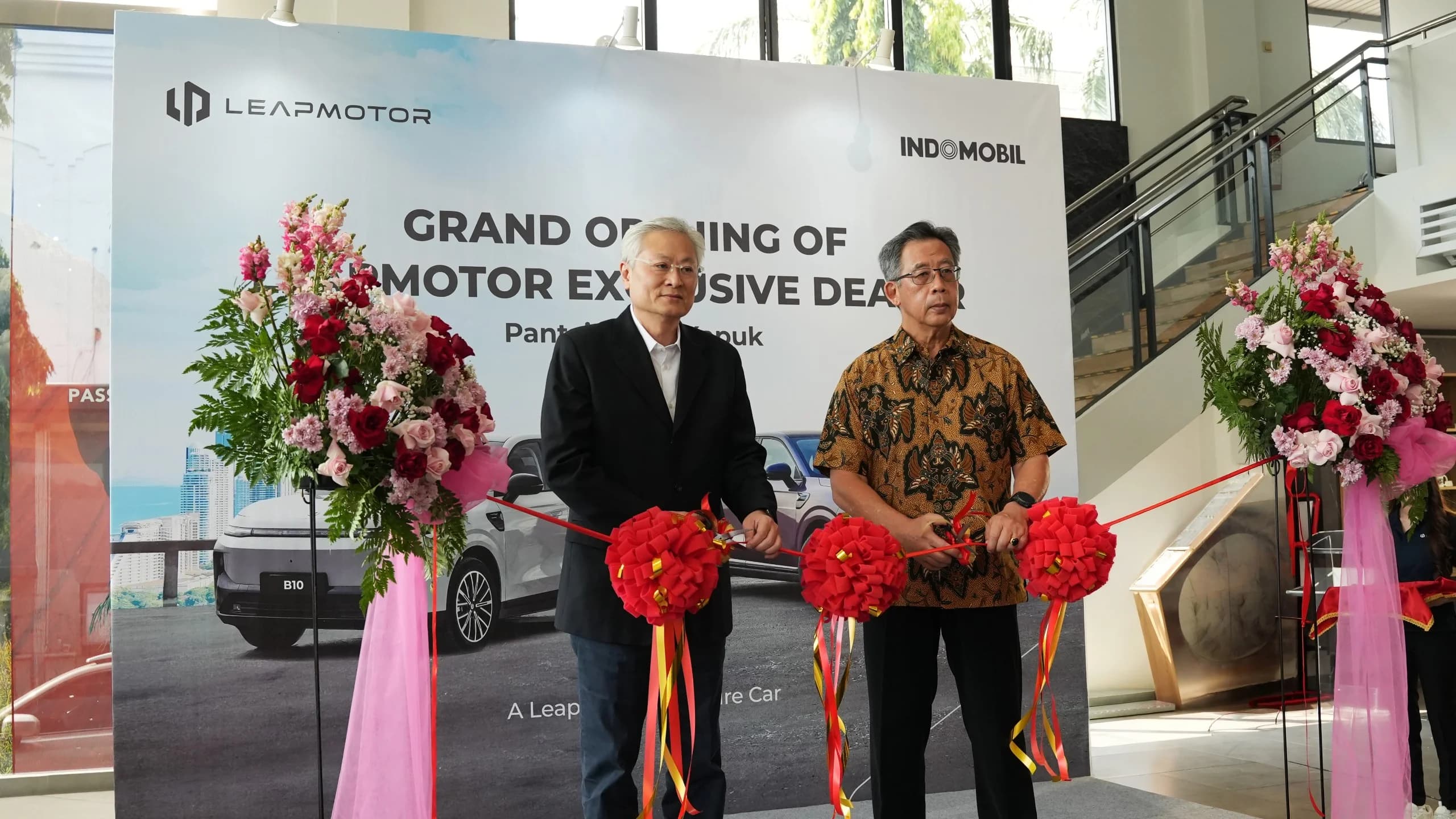 Leapmotor Tancap Gas! Resmikan Diler Pertama di Indonesia