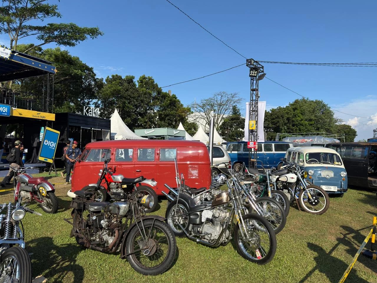 Pesta Kastem Kalcer Bandung: Booth Motul Diserbu 5.000 Pengunjung di BBQ Ride 2026
